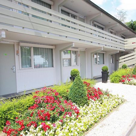 Hotel Campanile Montesson - Le Vesinet Zewnętrze zdjęcie