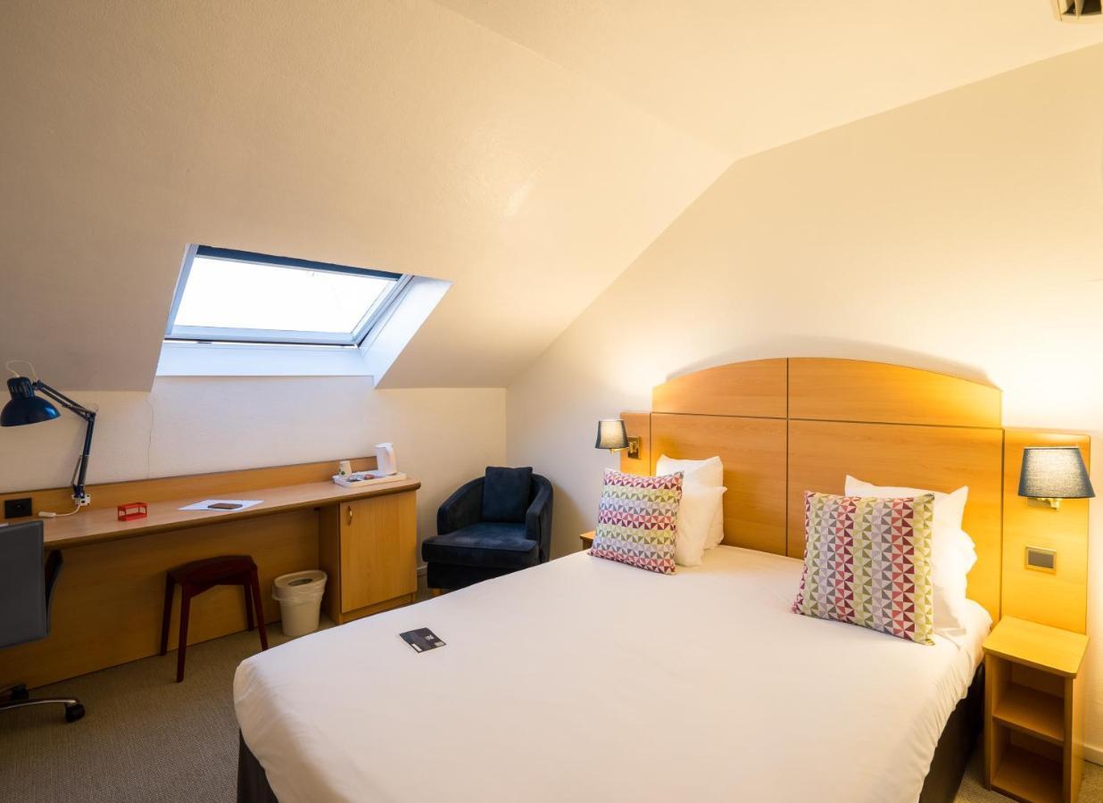 Hotel Campanile Montesson - Le Vesinet Zewnętrze zdjęcie