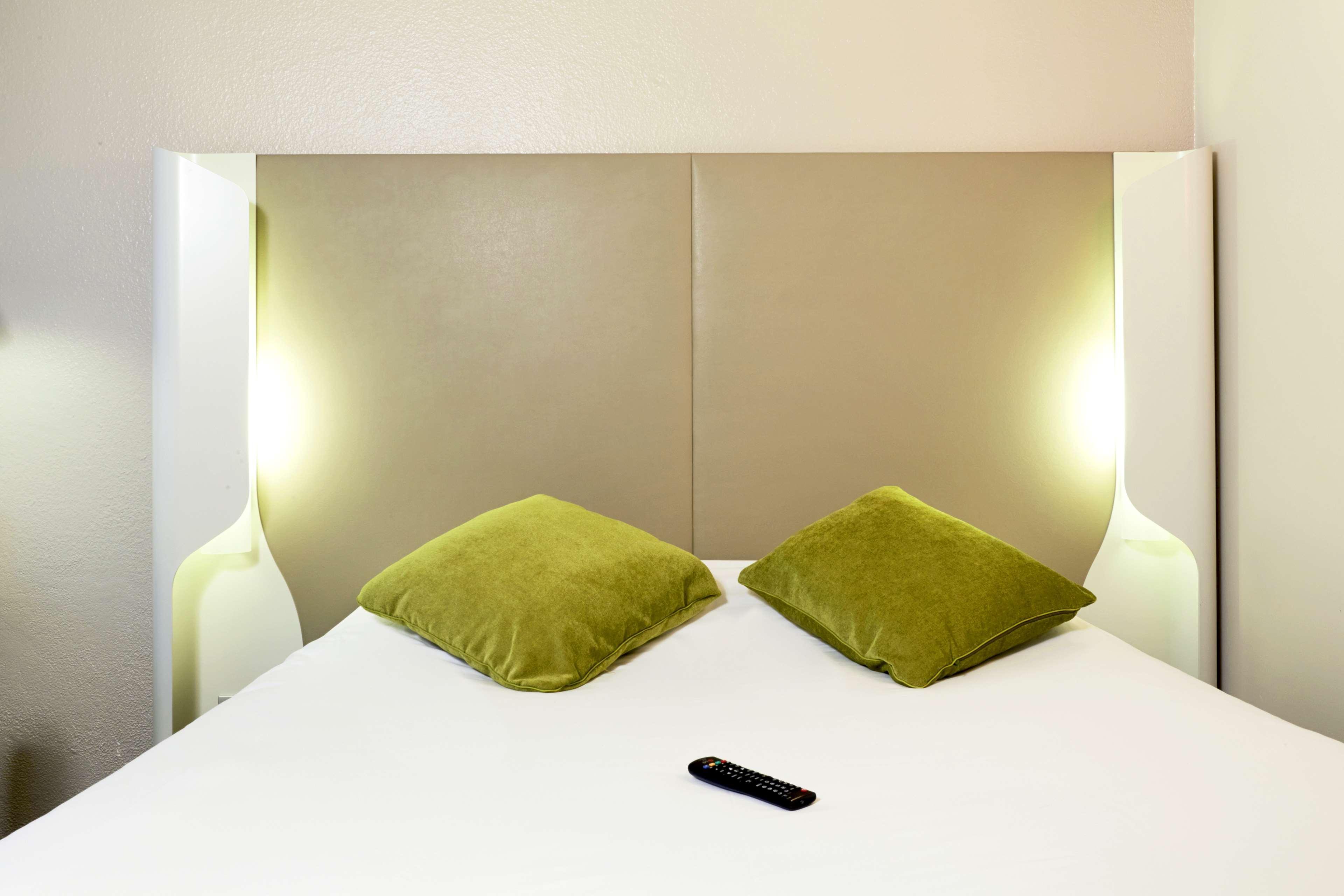 Hotel Campanile Montesson - Le Vesinet Zewnętrze zdjęcie