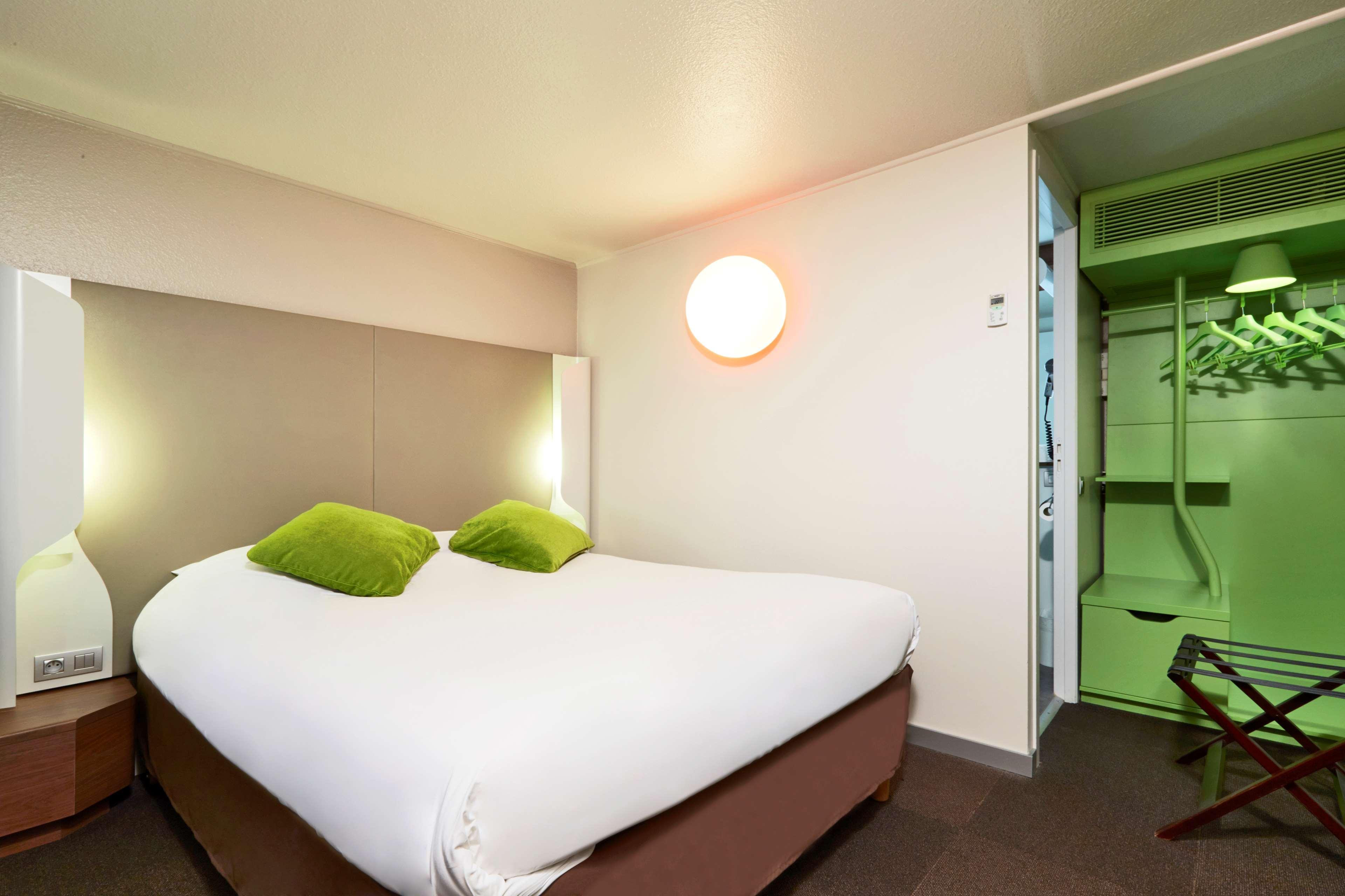 Hotel Campanile Montesson - Le Vesinet Zewnętrze zdjęcie