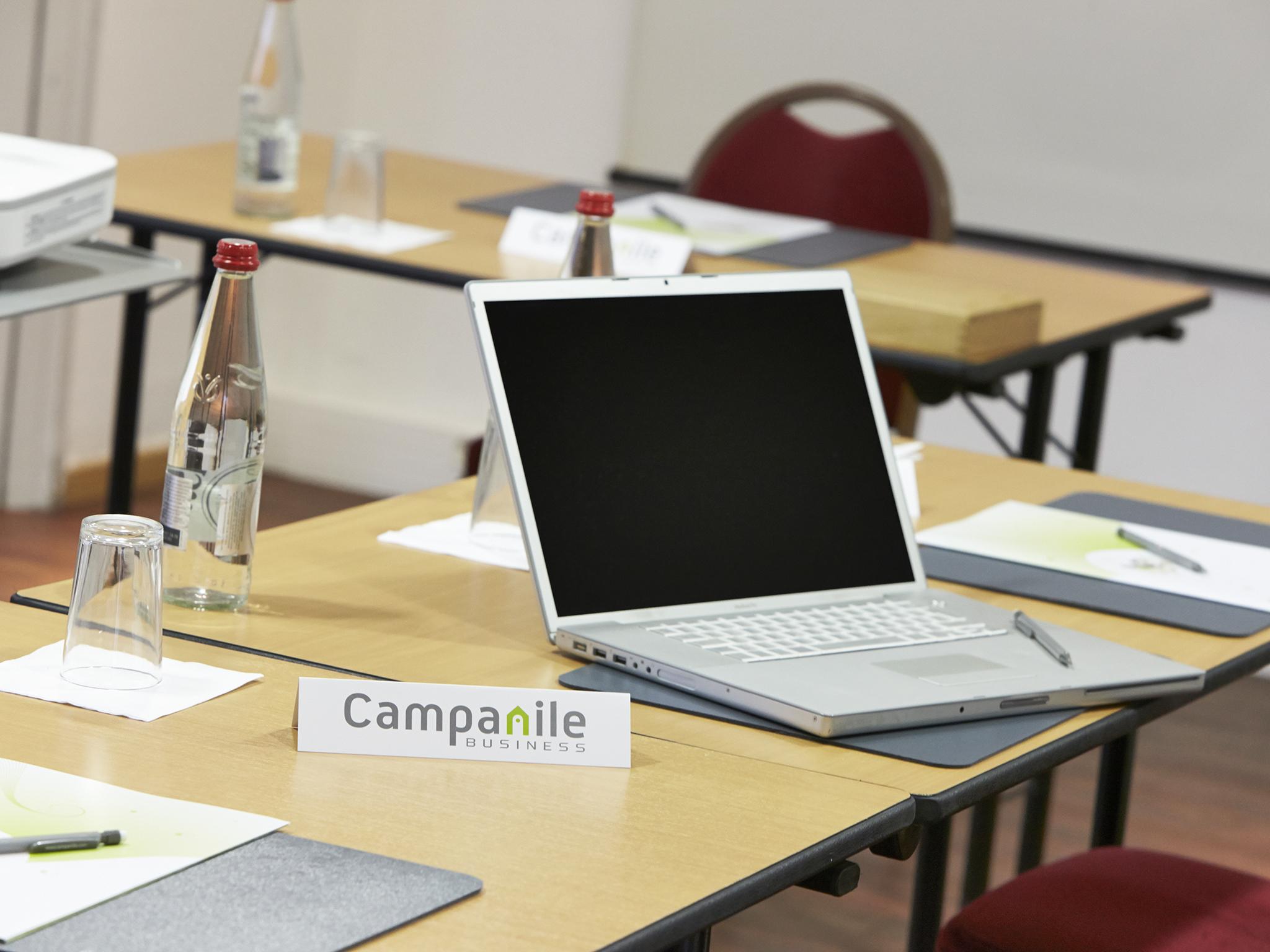 Hotel Campanile Montesson - Le Vesinet Zewnętrze zdjęcie