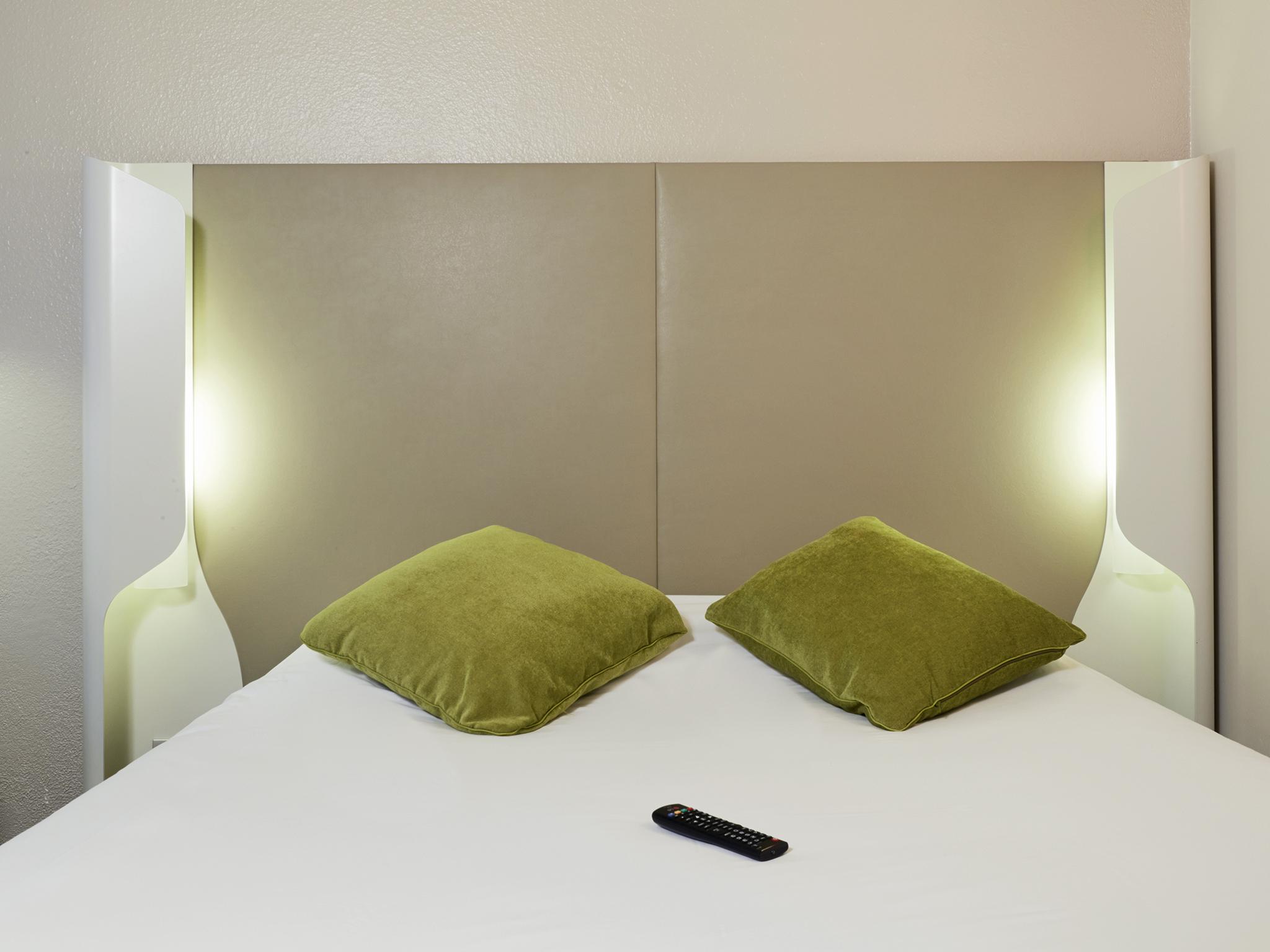 Hotel Campanile Montesson - Le Vesinet Zewnętrze zdjęcie