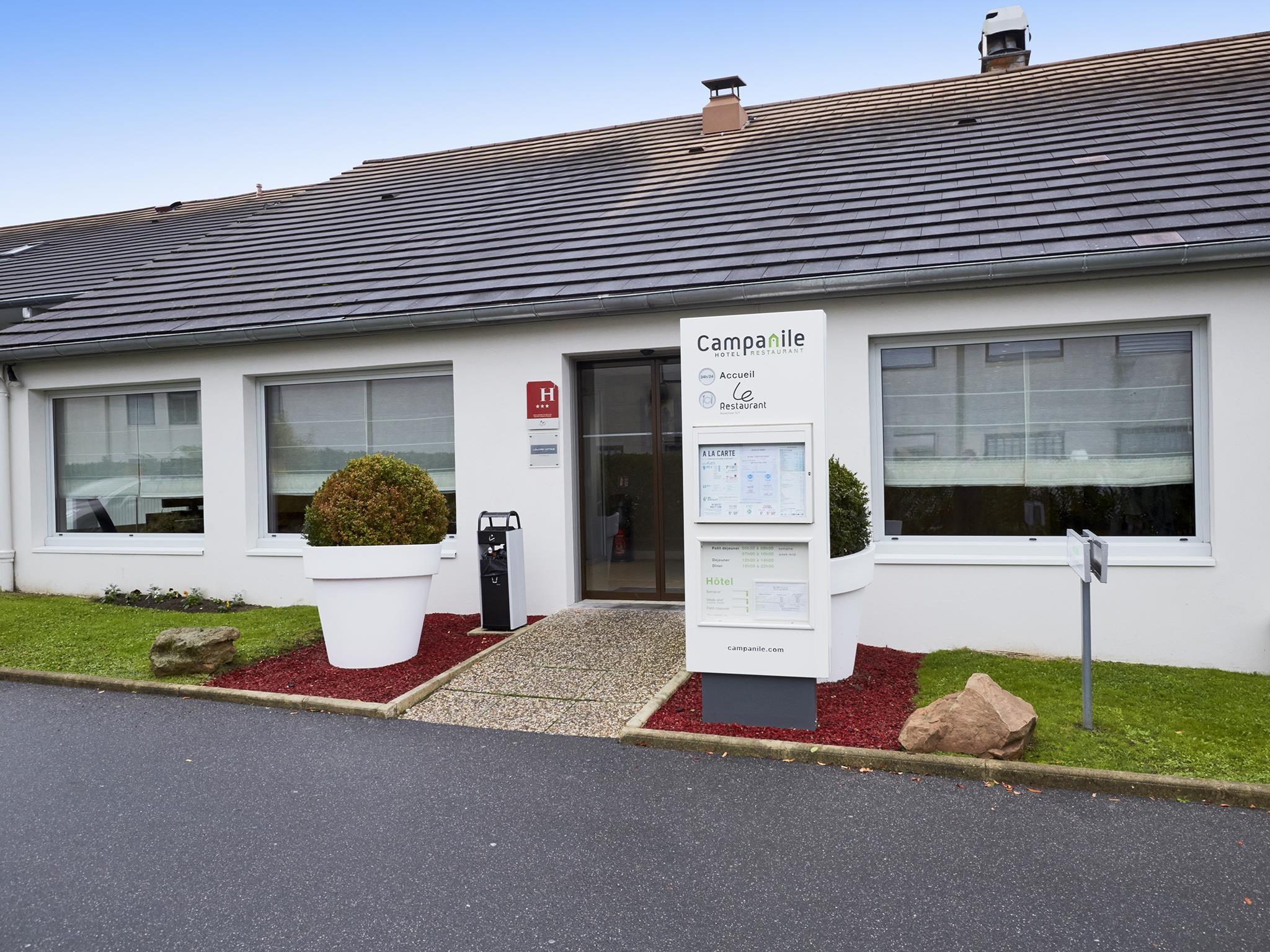 Hotel Campanile Montesson - Le Vesinet Zewnętrze zdjęcie