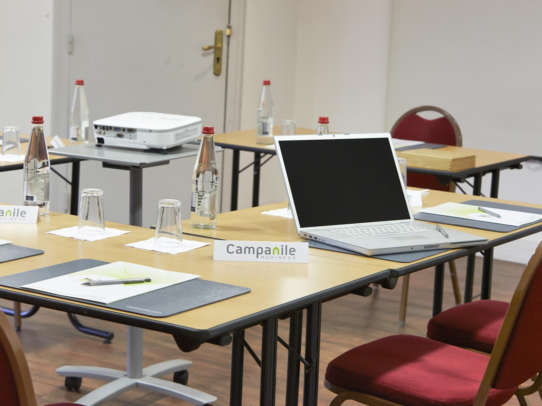 Hotel Campanile Montesson - Le Vesinet Zewnętrze zdjęcie