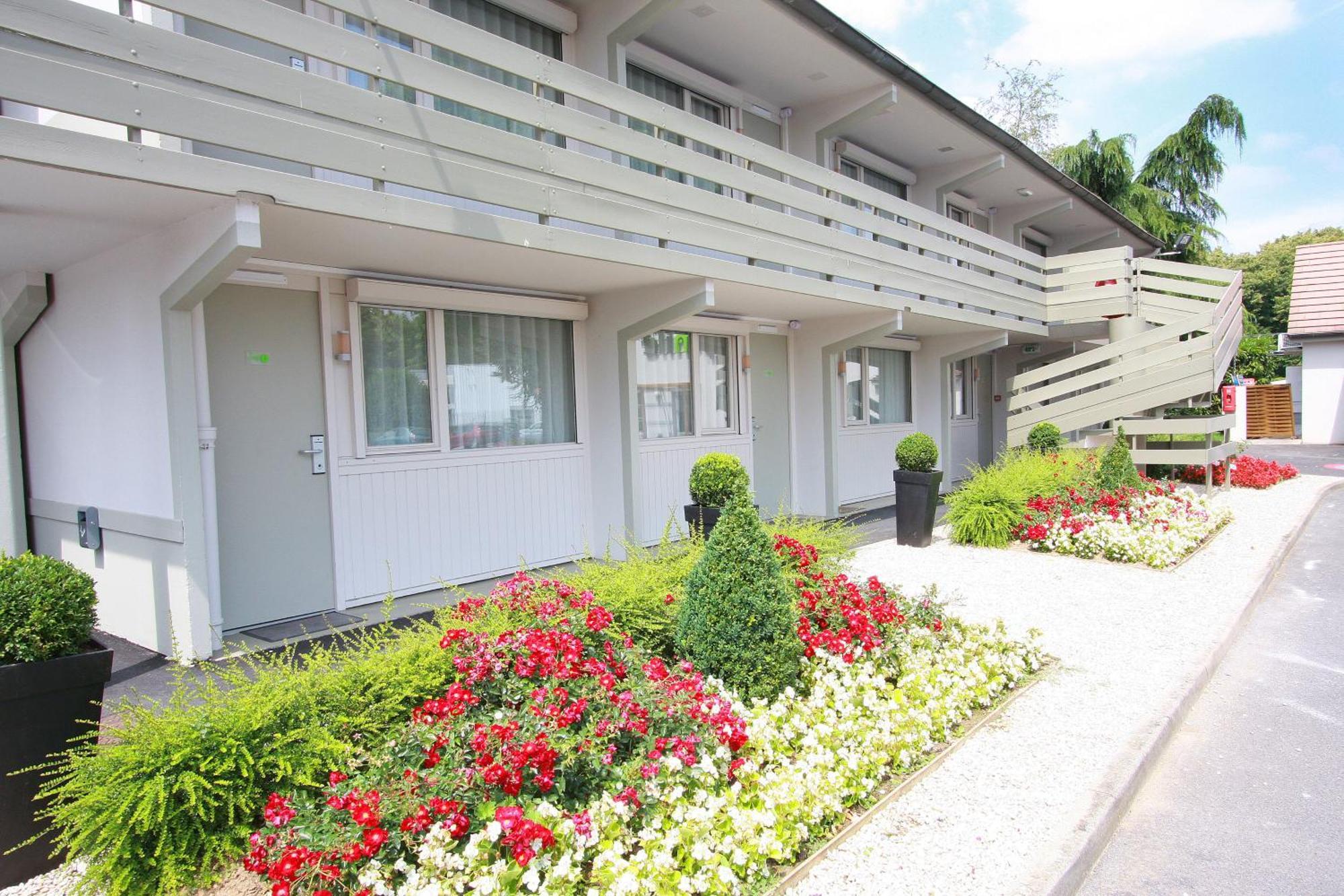 Hotel Campanile Montesson - Le Vesinet Zewnętrze zdjęcie