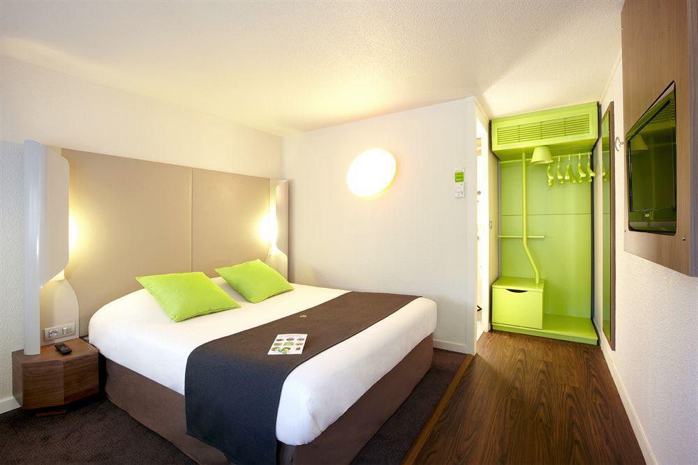 Hotel Campanile Montesson - Le Vesinet Zewnętrze zdjęcie