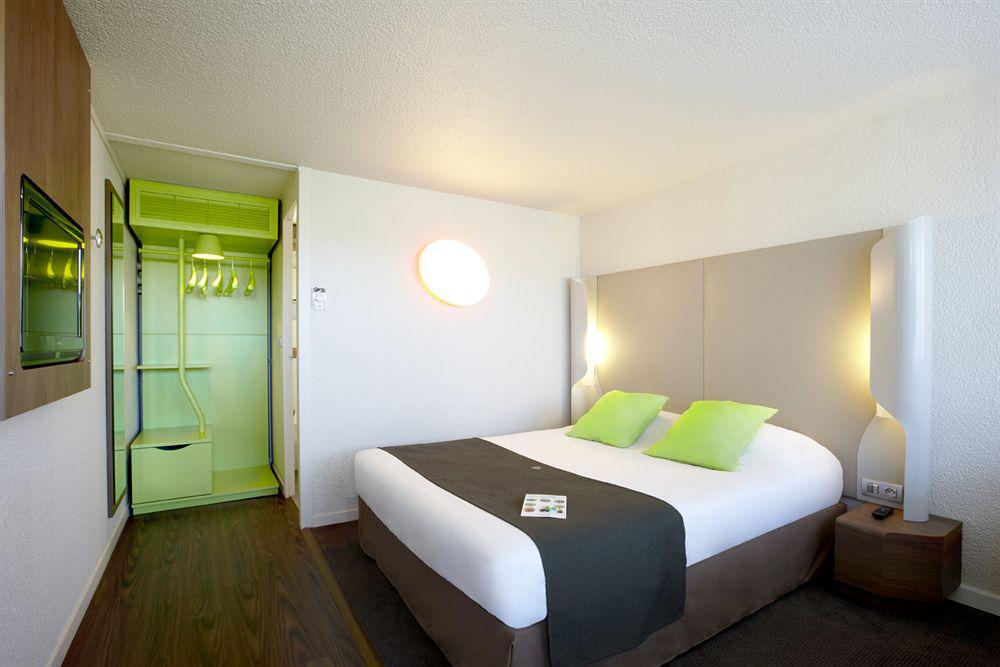 Hotel Campanile Montesson - Le Vesinet Zewnętrze zdjęcie
